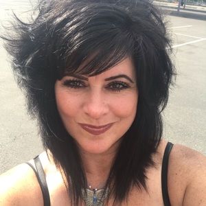 Meet your Posher, Cheri